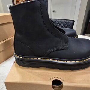 NEW Dr. Martens Zebzag Laceless Boots Black Wyoming Leather Mens Size 10 US NEW